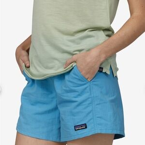 Patagonia Women’s Baggies Shorts 5in XS- Lago Blue